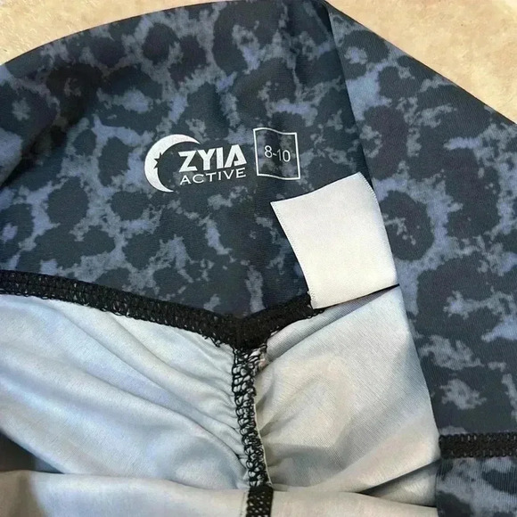 Zyia - Picture 5 of 6